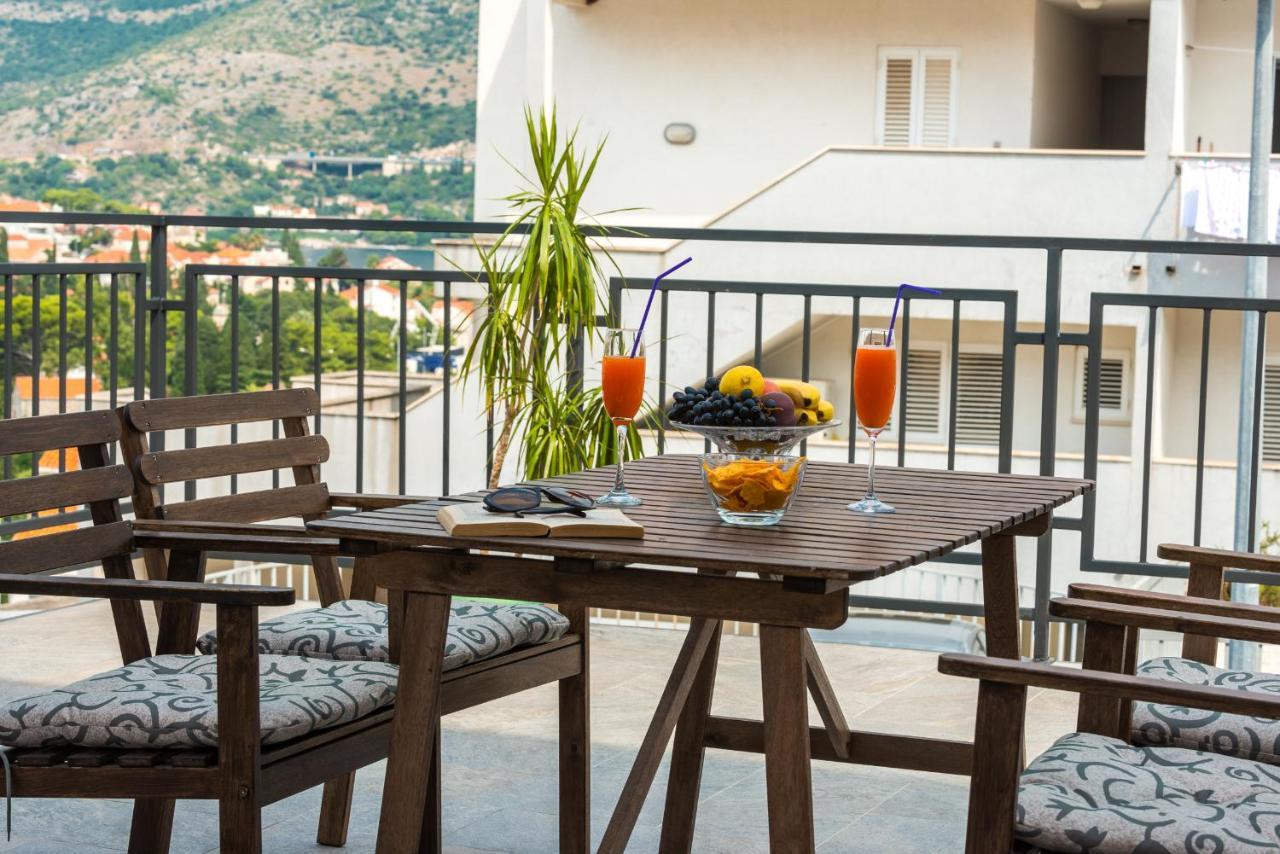 Apartments Marivo Lapad Dubrovnik Exterior photo