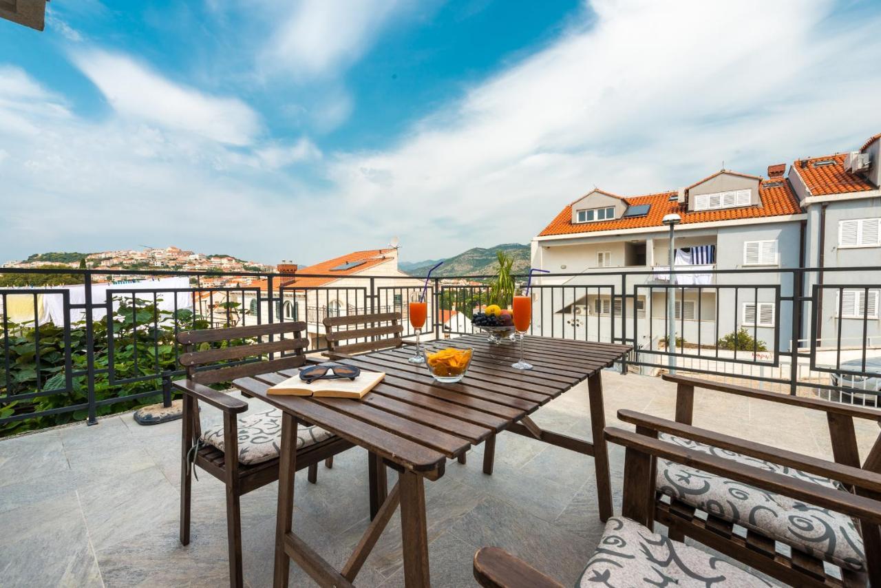 Apartments Marivo Lapad Dubrovnik Exterior photo